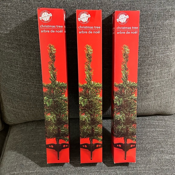 Set of THREE 18” tabletop Christmas trees - Picture 3 of 5